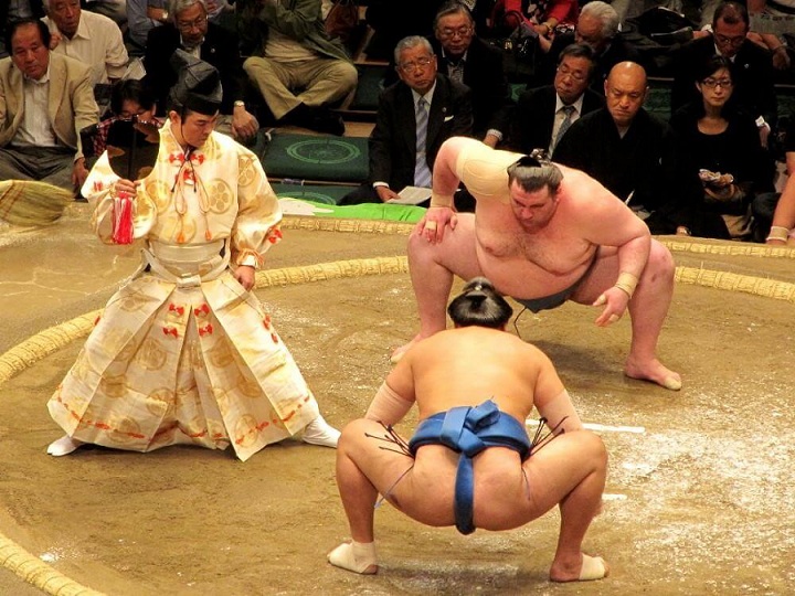 Sumo - môn thể thao truyền thống của Nhật Bản